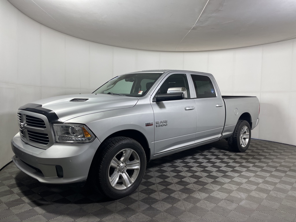 2015 Ram 1500 Sport photo 3