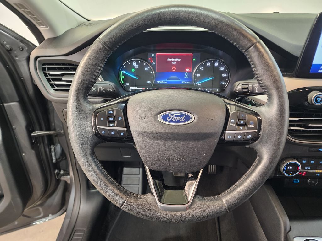 2021 Ford Escape Hybrid SEL photo 12