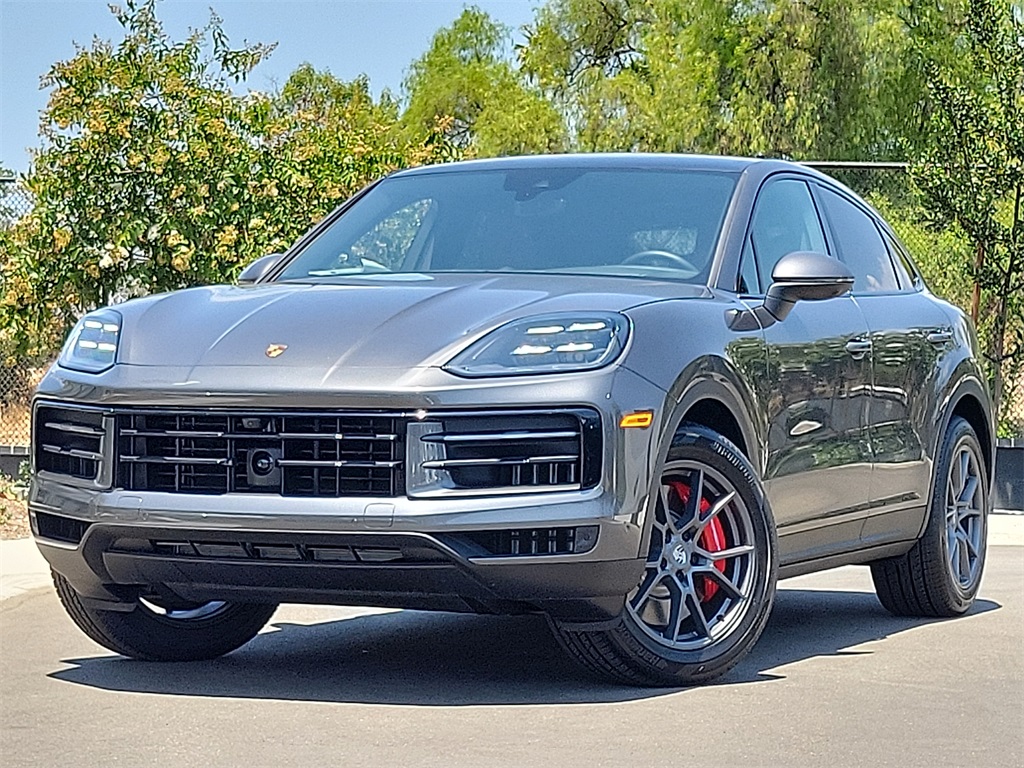 2025 Porsche Cayenne Coup S