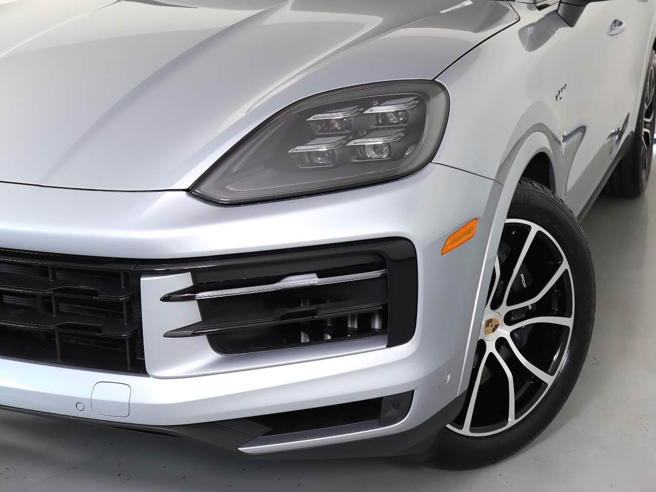 2025 Porsche Cayenne E-Hybrid photo 12