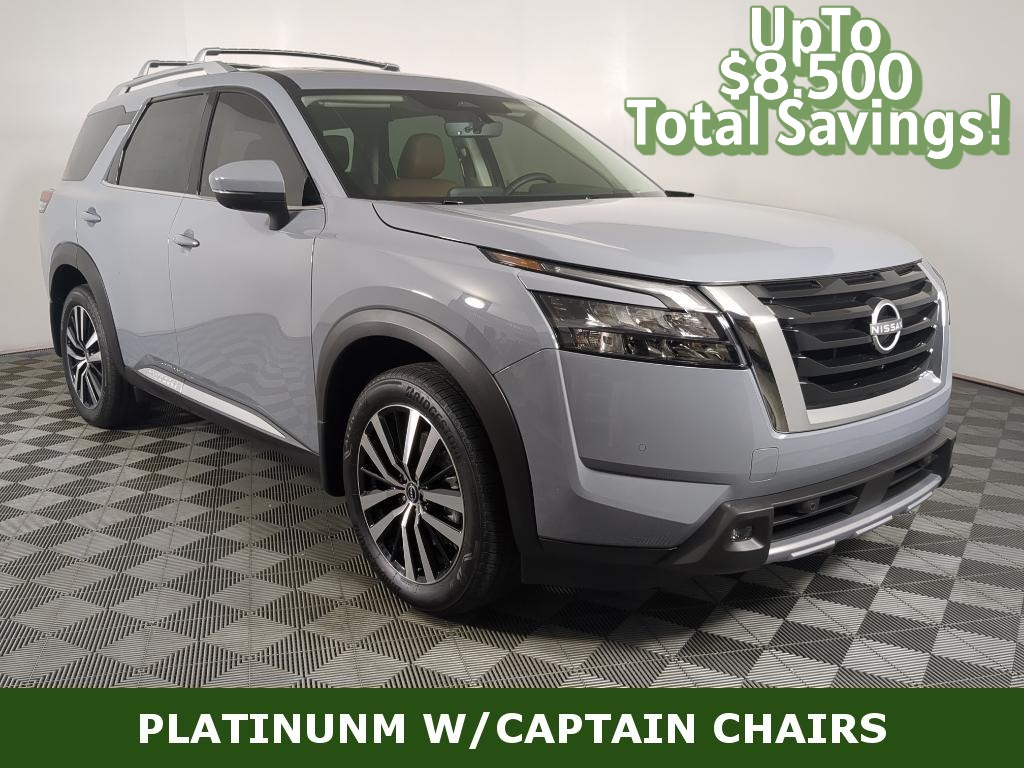 2025 Nissan Pathfinder Platinum's photo