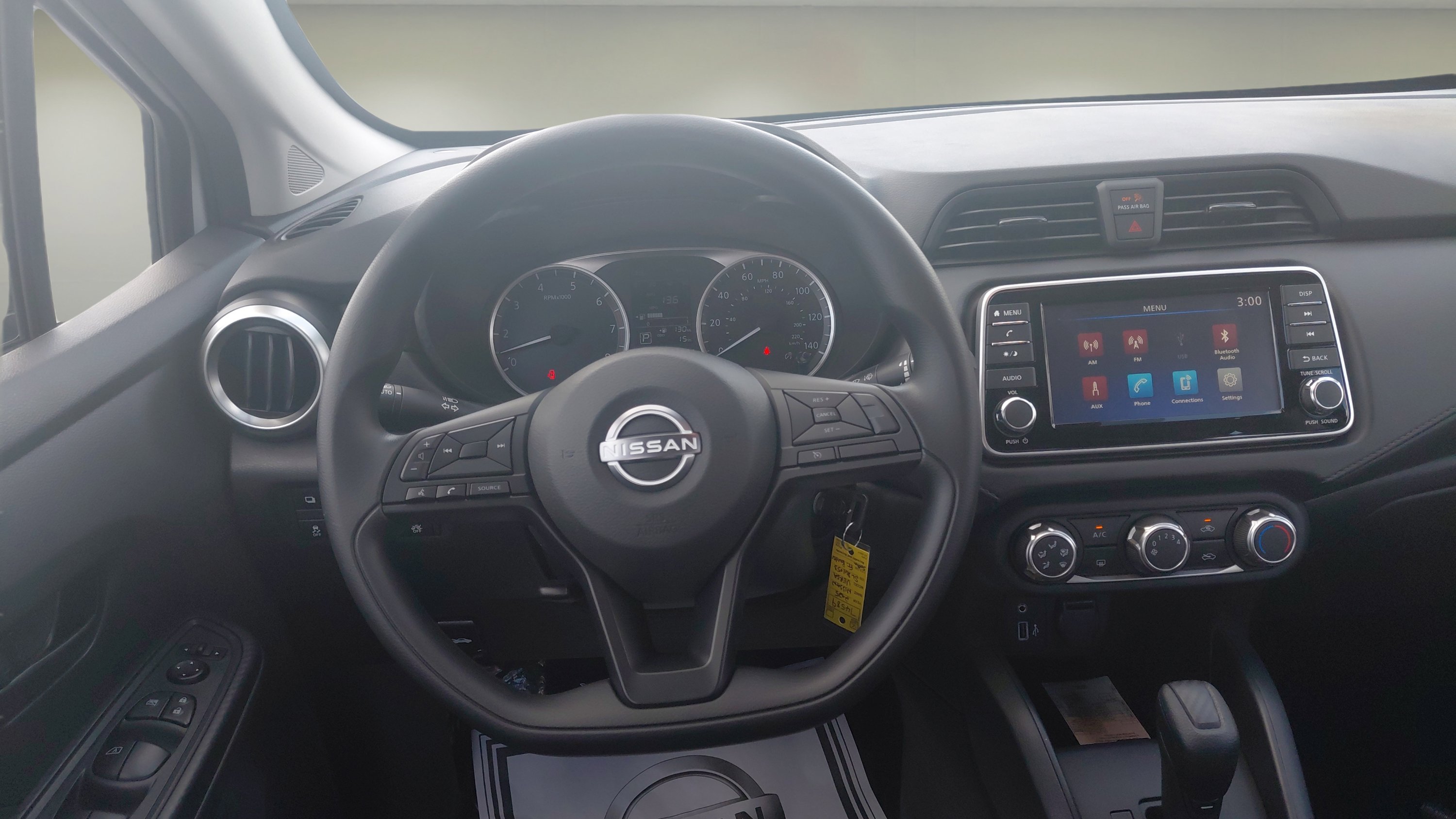2025 Nissan Versa S photo 8