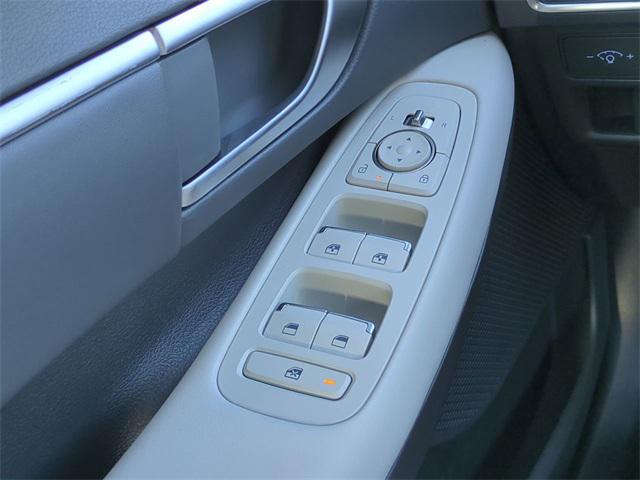2025 Hyundai Sonata Hybrid SEL photo 20
