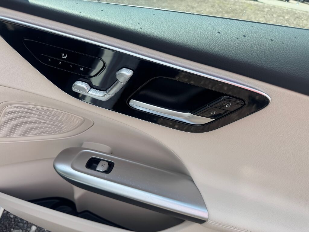 2023 Mercedes Benz C 300 4MATIC photo 20