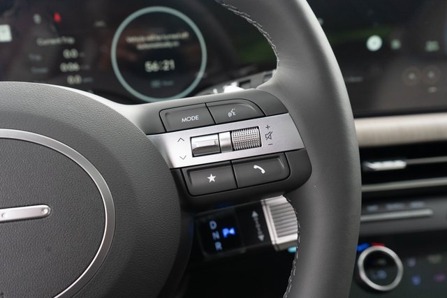 2025 Hyundai Sonata Hybrid Limited photo 17