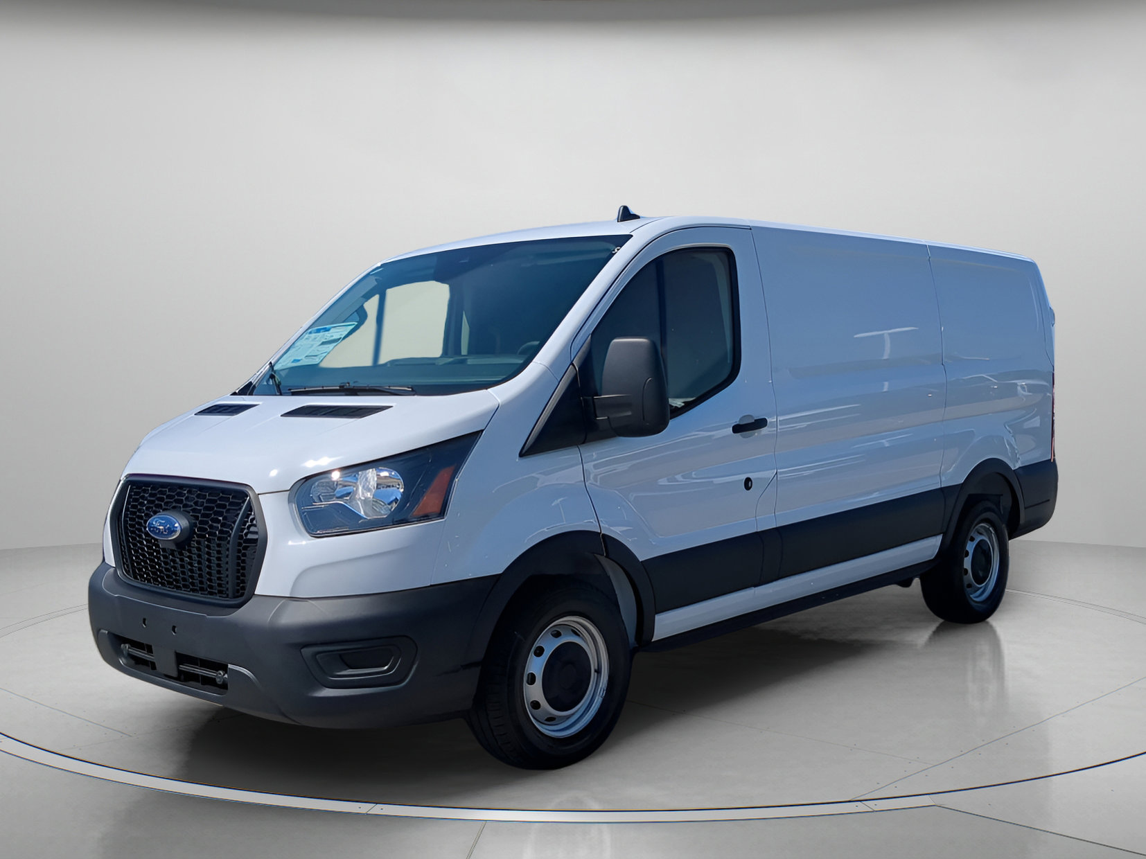 2025 Ford Transit Van Base's photo