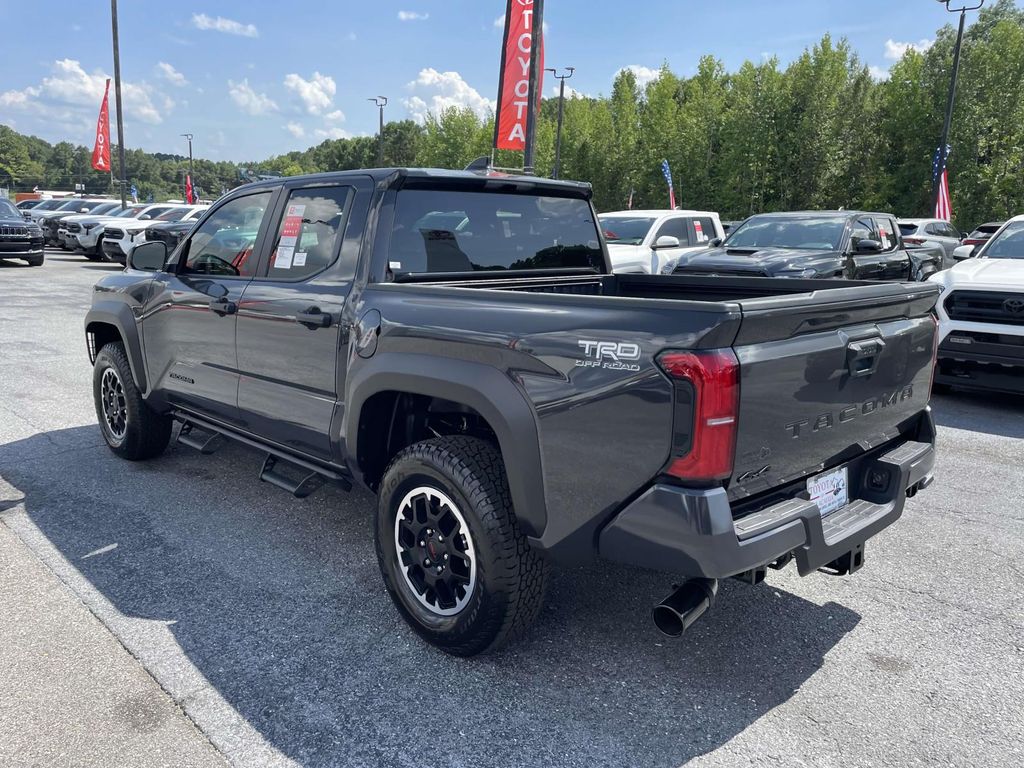 2025 Toyota Tacoma TRD Off-Road 4x4 Double Cab photo 3