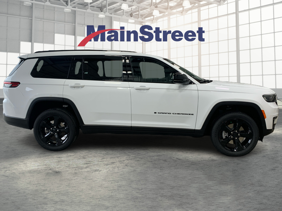 2025 Jeep Grand Cherokee Altitude photo 5