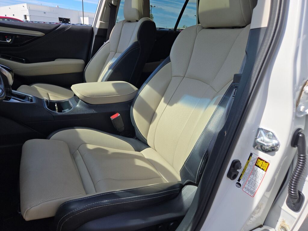2022 Subaru Outback Limited photo 19