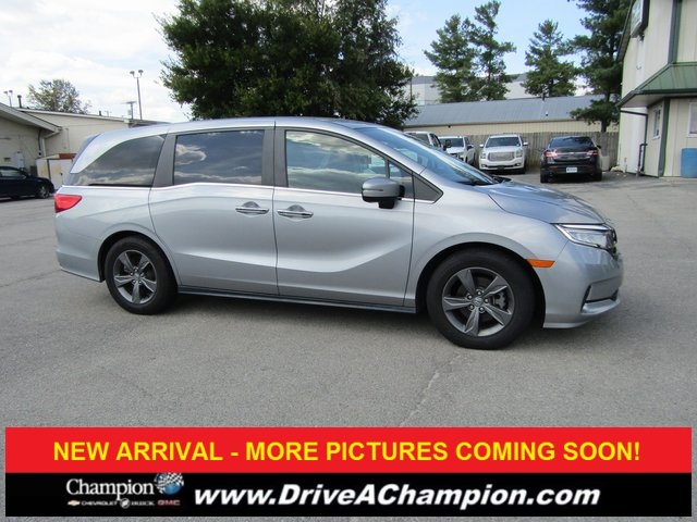 2022 Honda Odyssey EX photo 3