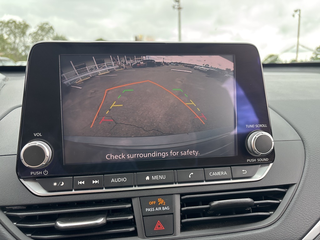 2022 Nissan Altima 2.5 SV photo 10