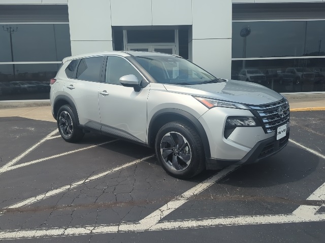 2024 Nissan Rogue SV photo 6