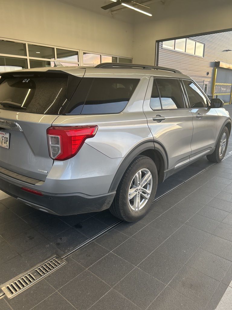 2020 Ford Explorer XLT photo 4