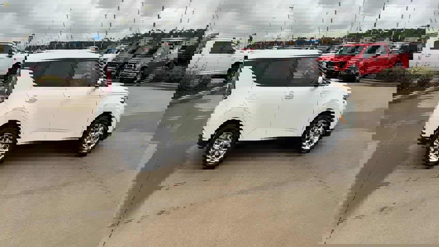 2023 Kia Soul S photo 9