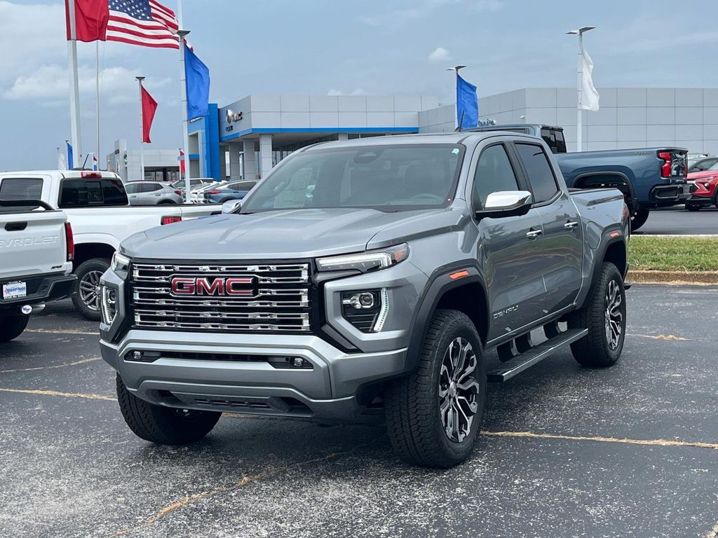 2026 Gmc Canyon Denali photo 3