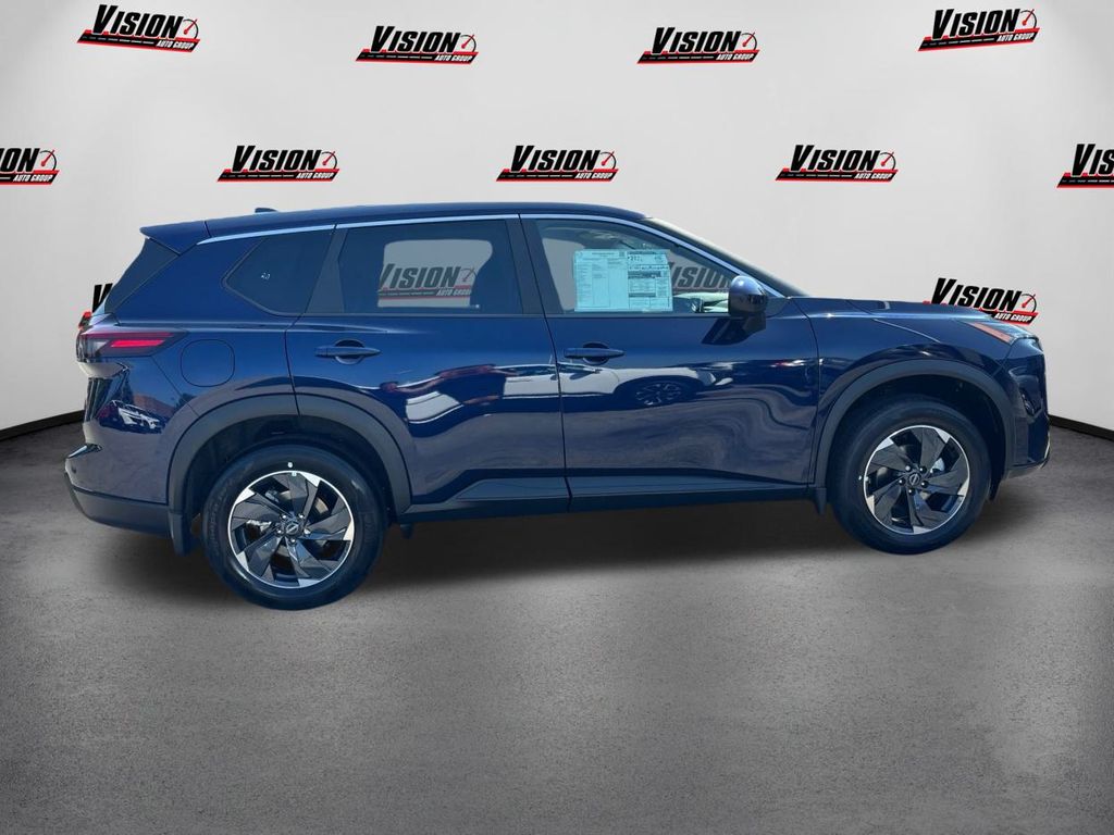 2026 Nissan Rogue SV photo 4