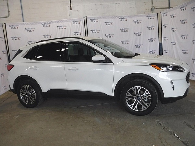 2021 Ford Escape SEL photo 2