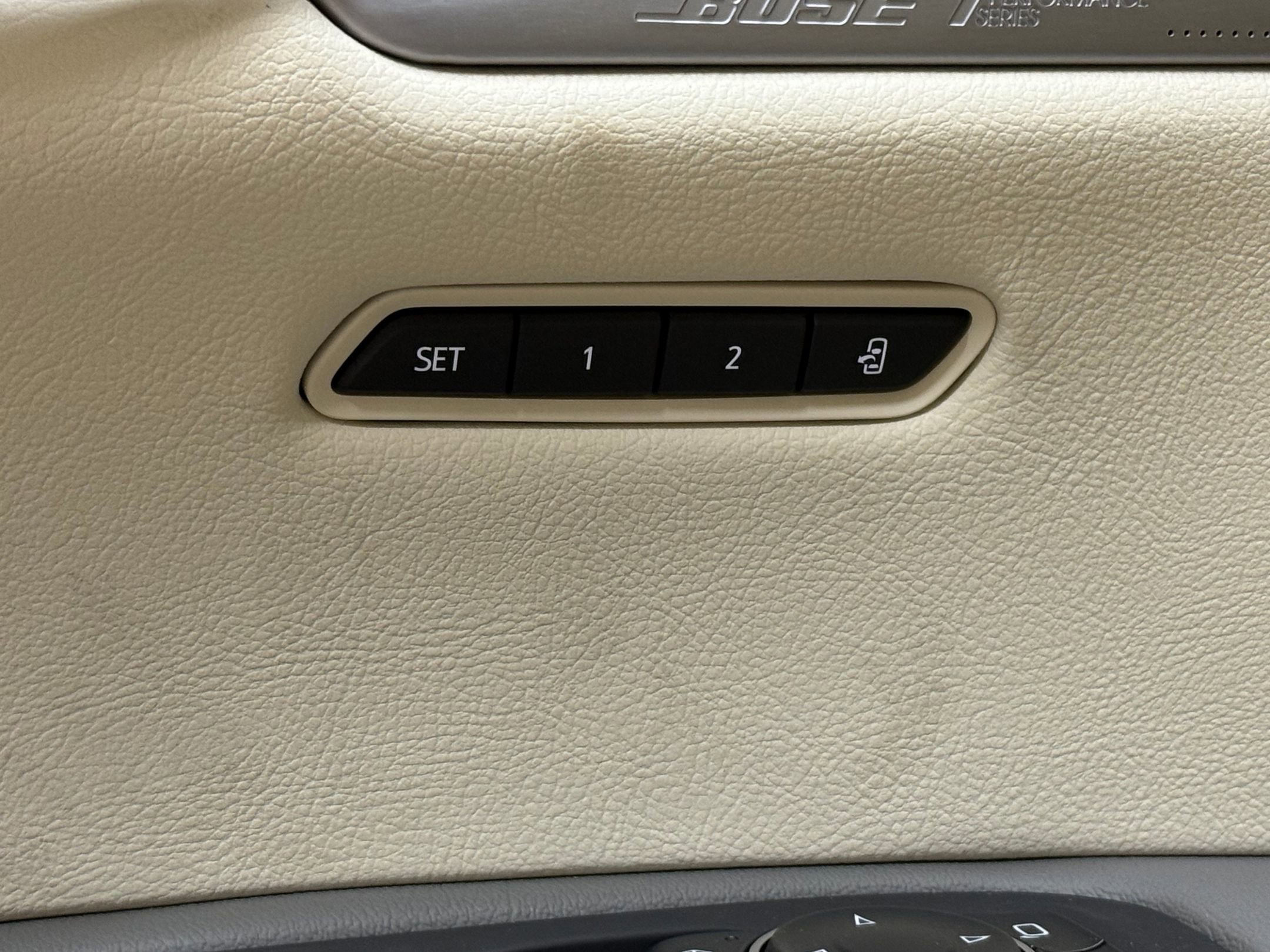2025 Cadillac XT5 Premium Luxury photo 13