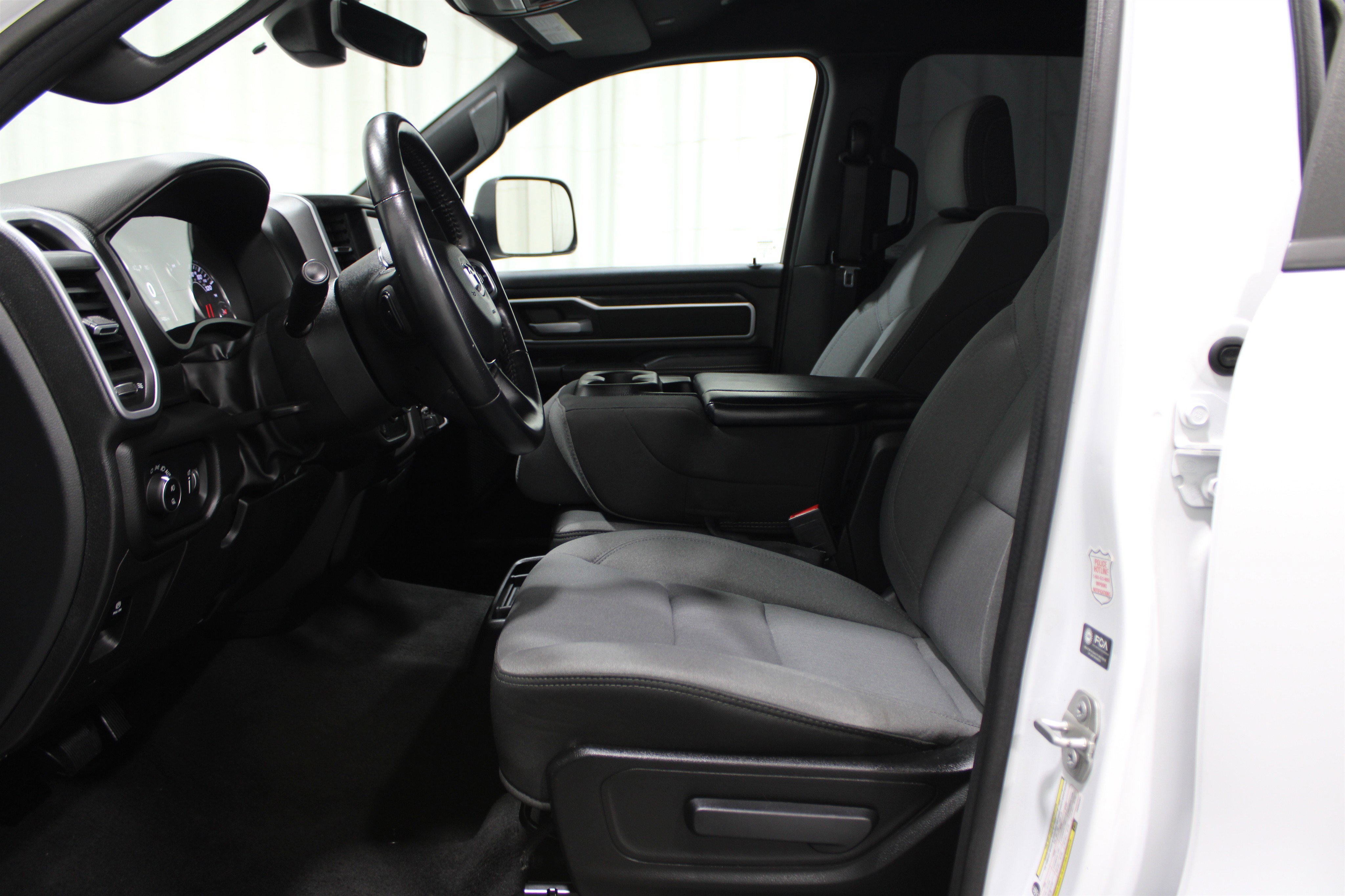 2023 Ram 1500 Big Horn photo 3