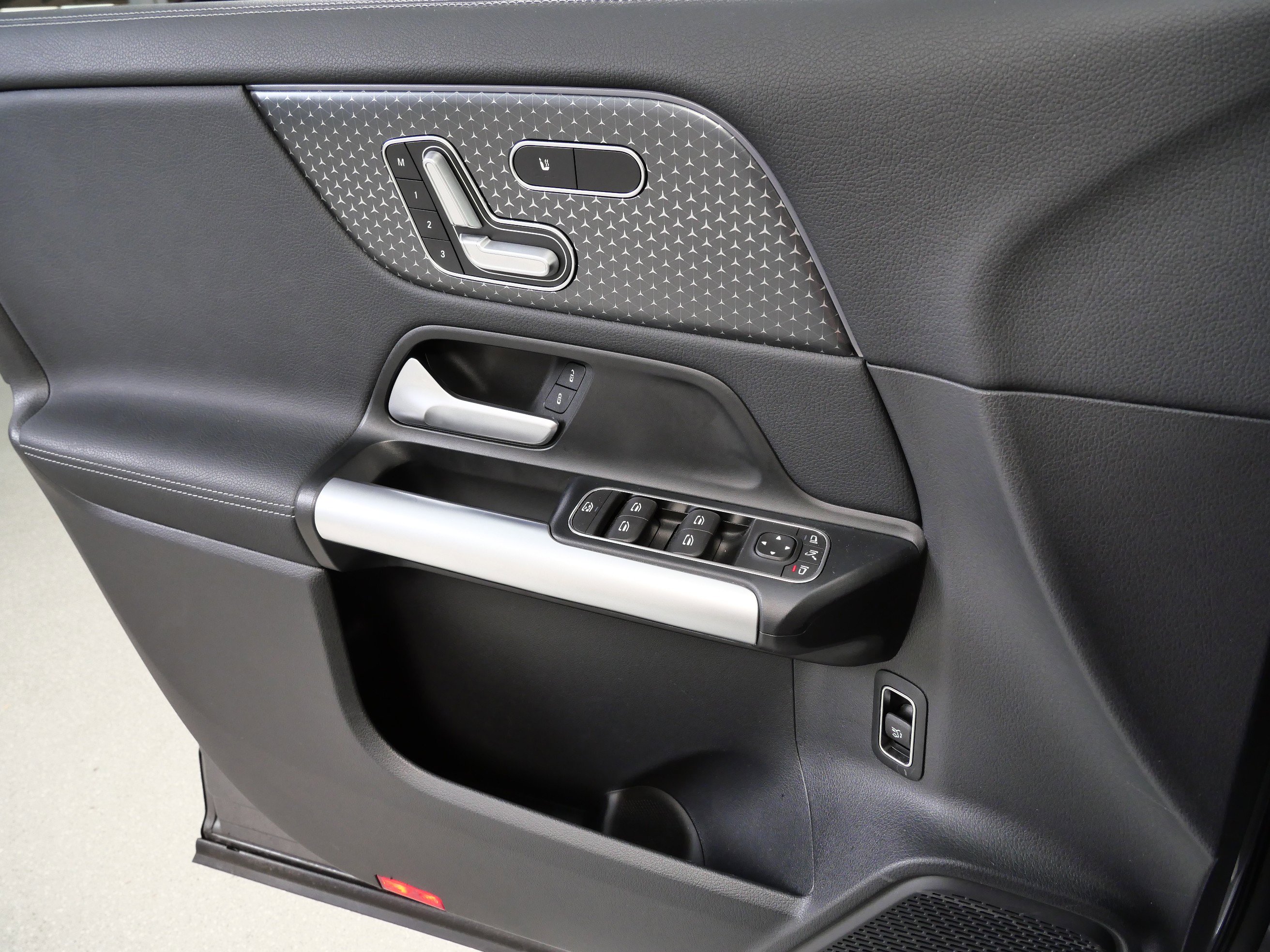 2025 Mercedes Benz GLA 250 4MATIC photo 31