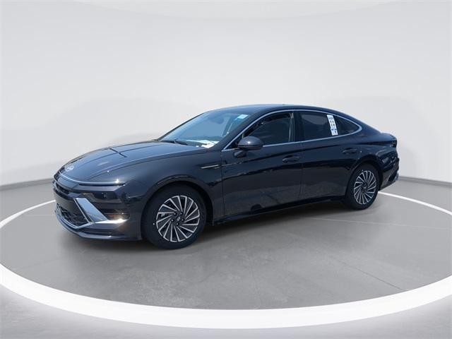 2025 Hyundai Sonata Hybrid