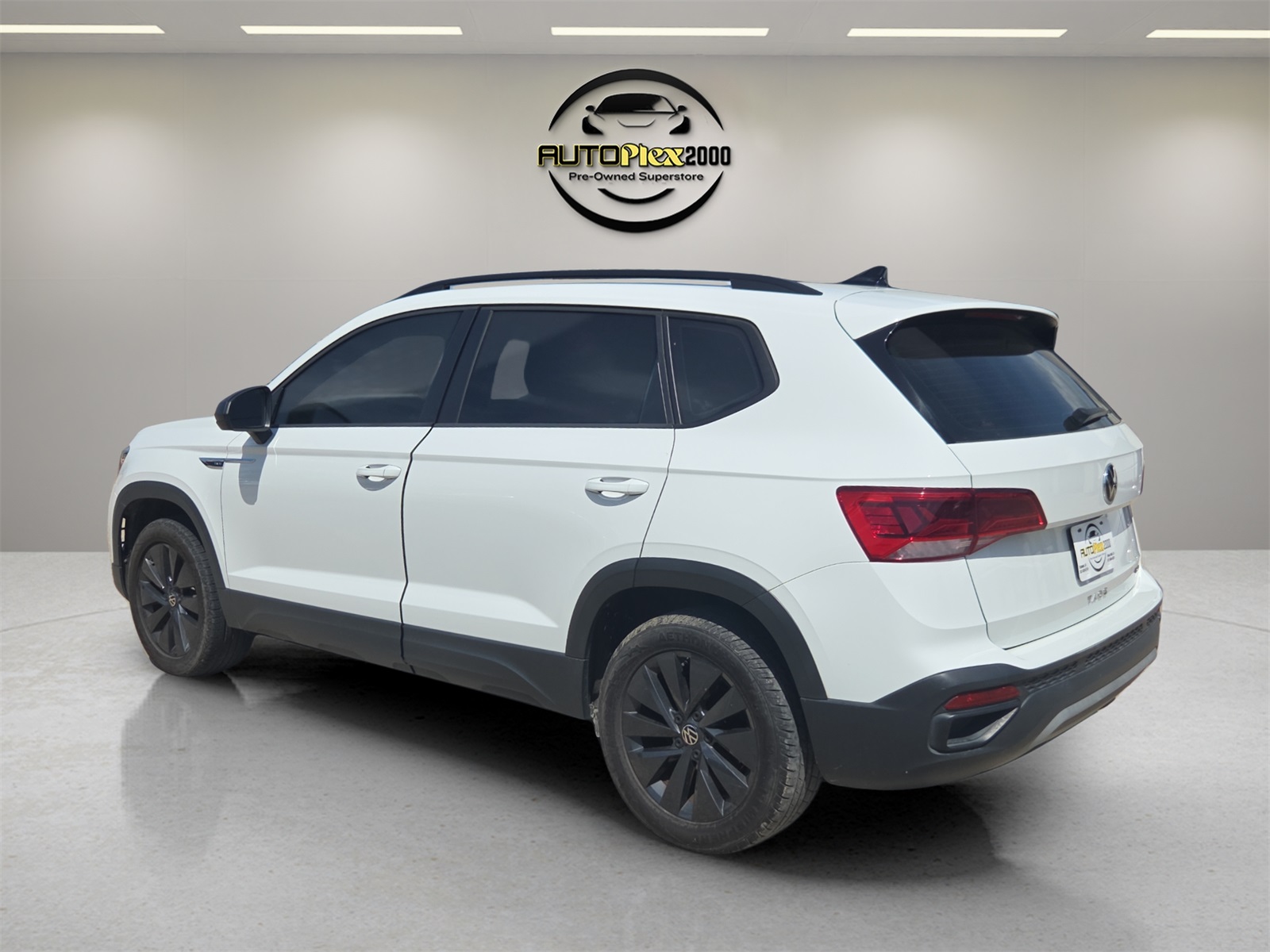 2022 Volkswagen Taos S photo 3