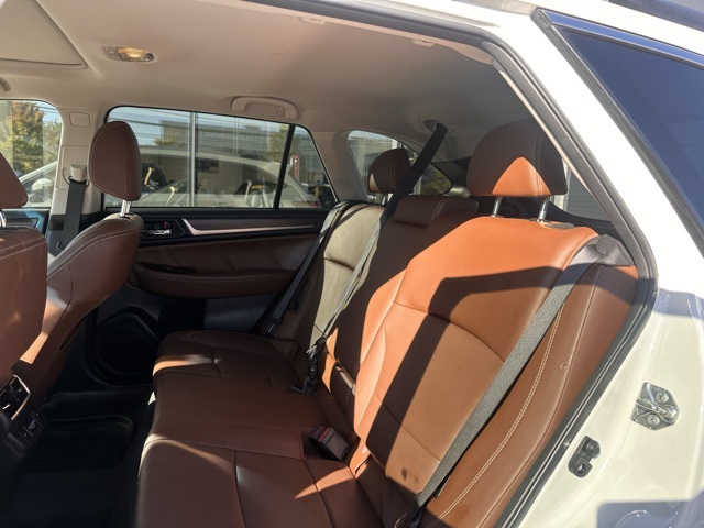 2018 Subaru Outback 3.6R photo 9