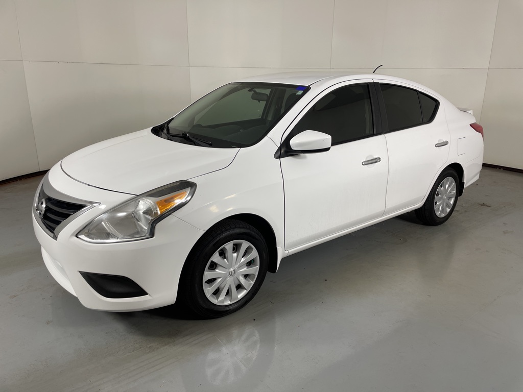 2016 Nissan Versa 1.6 SV photo 4