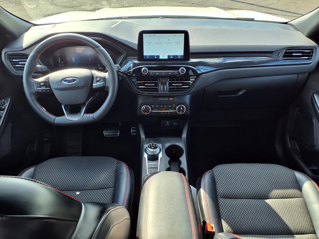 2024 Ford Escape ST-Line photo 3