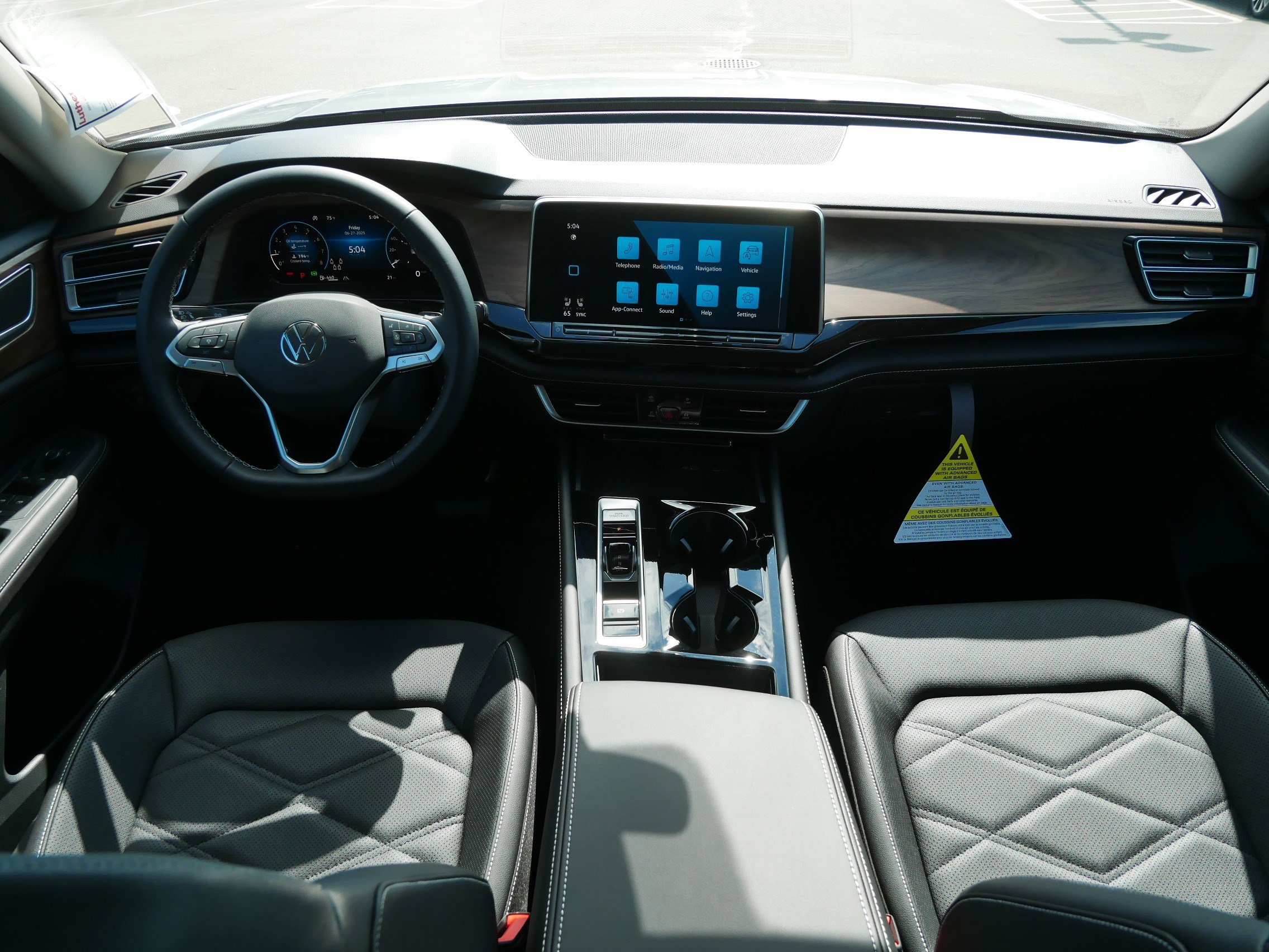 2025 Volkswagen Atlas SE Technology photo 8