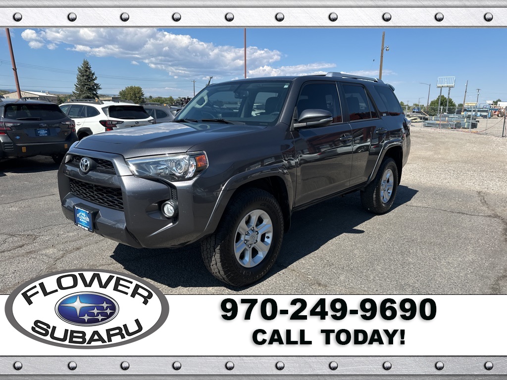 2016 Toyota 4Runner SR5 Premium photo 2