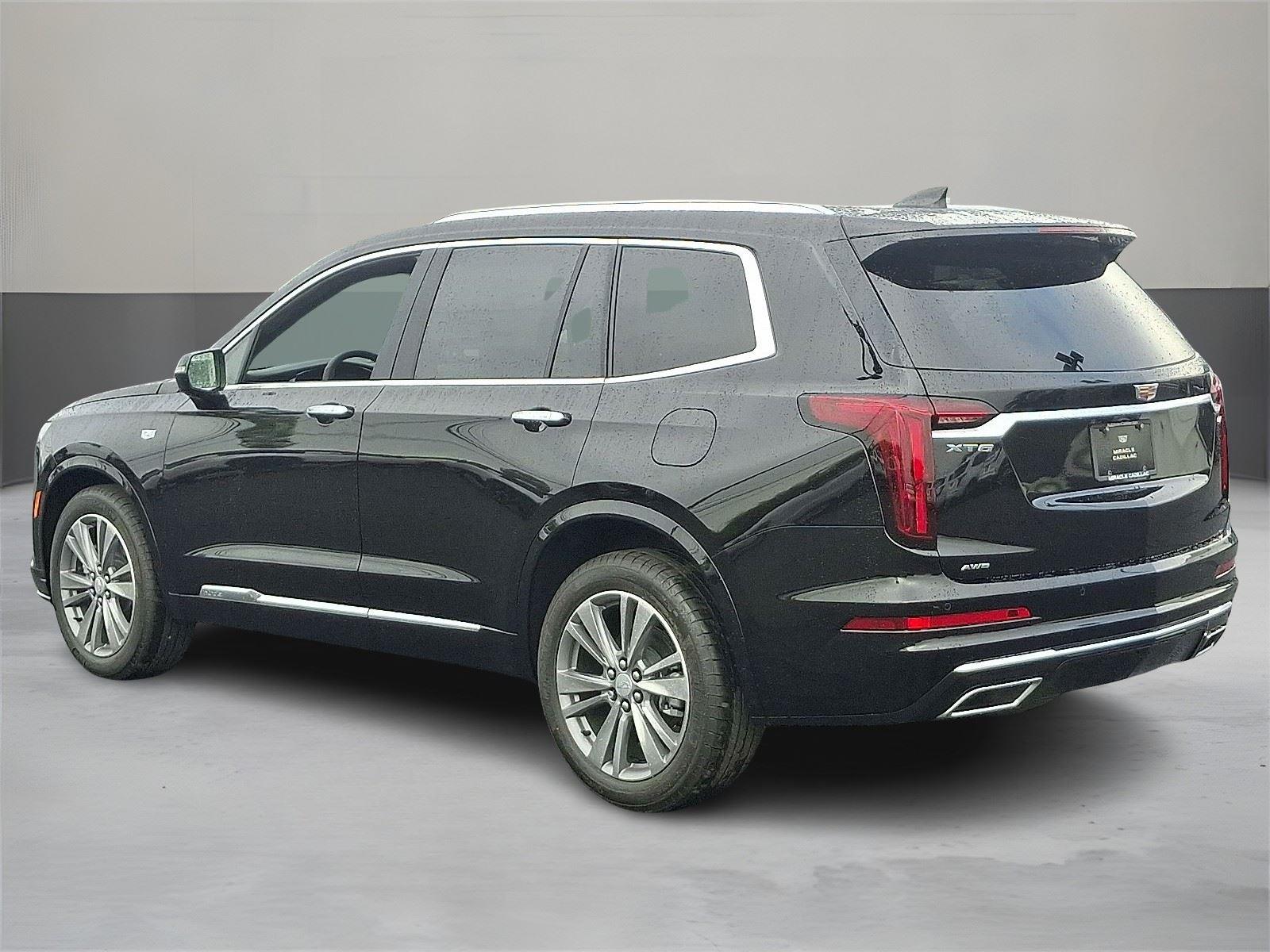 2025 Cadillac XT6 Premium Luxury photo 4