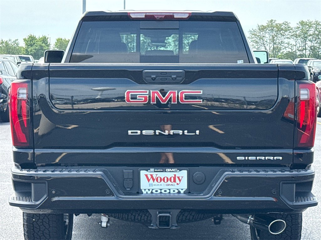 2025 Gmc Sierra 2500 HD Denali photo 4
