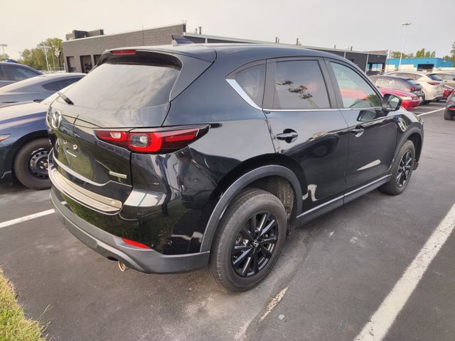 2023 Mazda CX-5 2.5 S Preferred photo 3