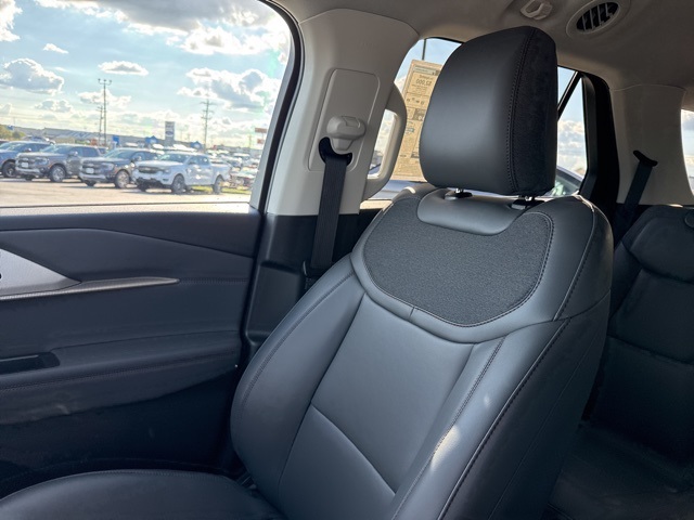 2025 Ford Explorer photo 19
