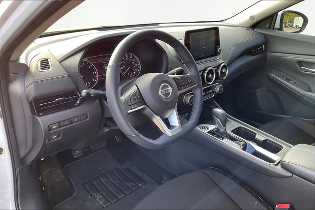 2020 Nissan Sentra SV photo 12
