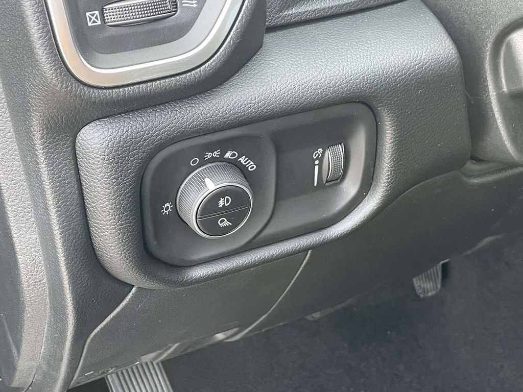 2026 Ram 2500 Big Horn photo 23