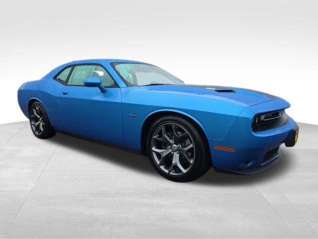 2015 Dodge Challenger R/T's photo