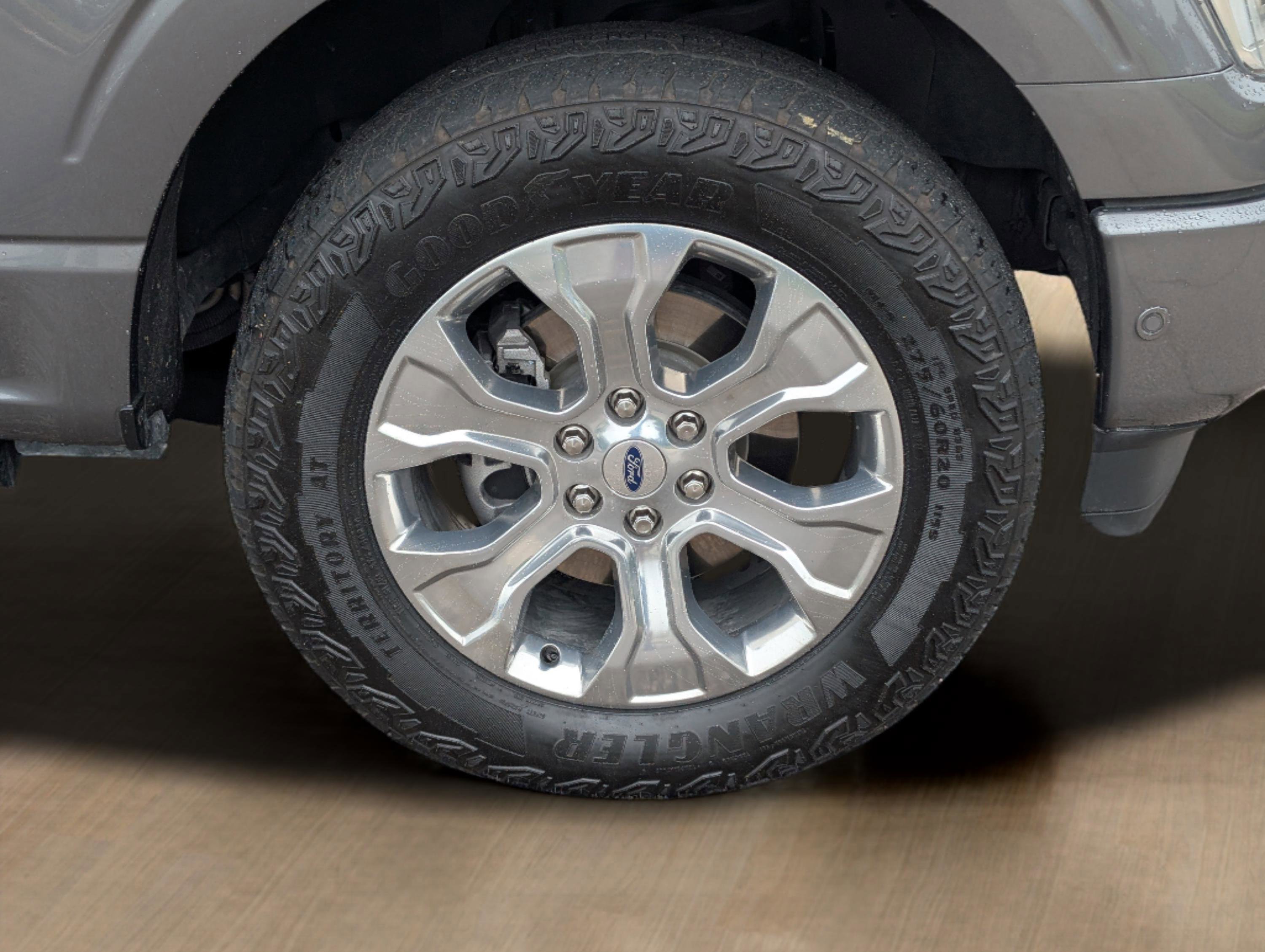 2021 Ford F-150 Platinum photo 4