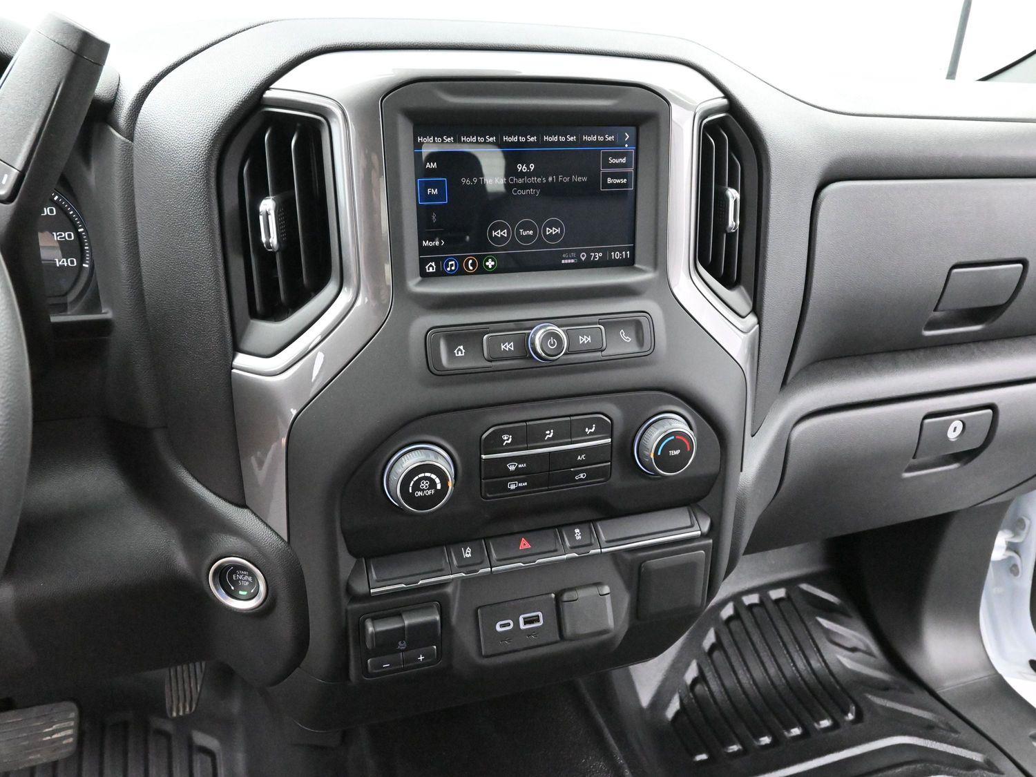 2025 Chevrolet Silverado 2500HD photo 20