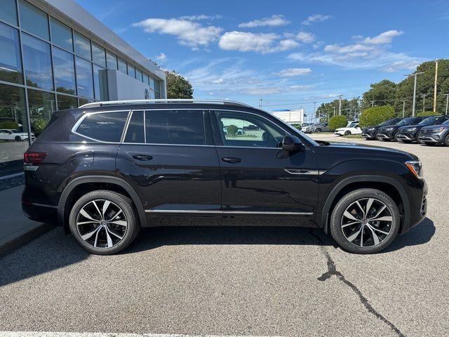 2026 Volkswagen Atlas SEL Premium R-Line photo 3