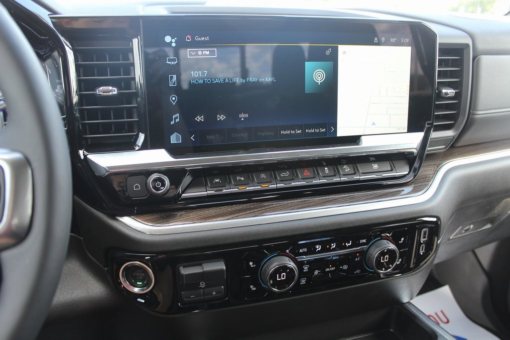2025 Chevrolet Silverado 1500 LT photo 15
