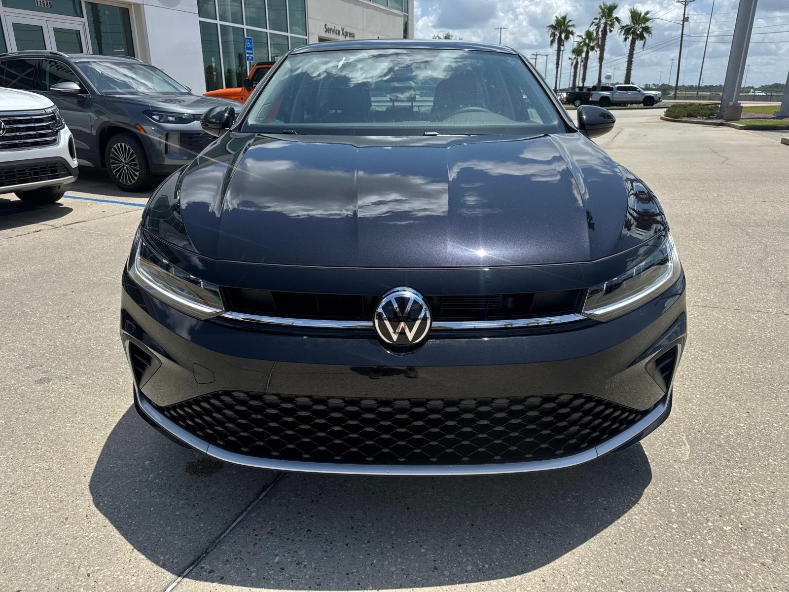 2025 Volkswagen Jetta 1.5T SE photo 2