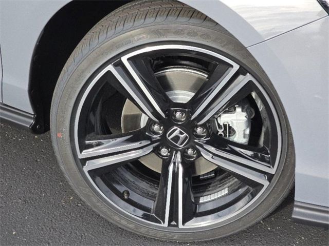 2025 Honda Accord Hybrid Sport photo 3