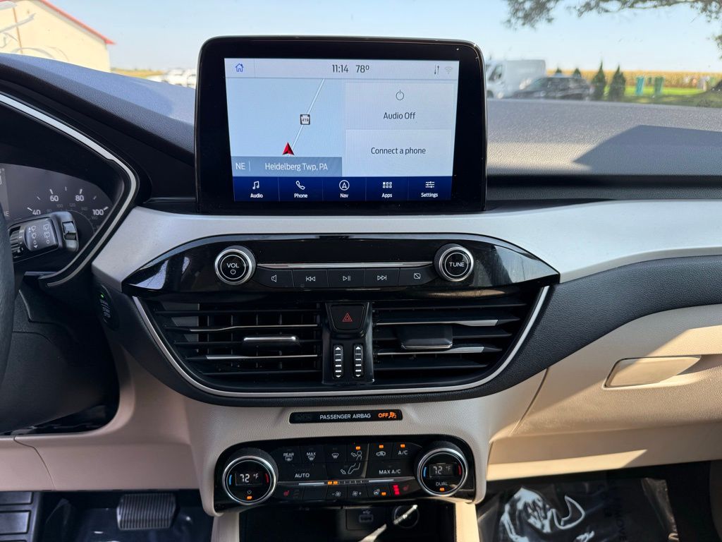 2021 Ford Escape SEL photo 8