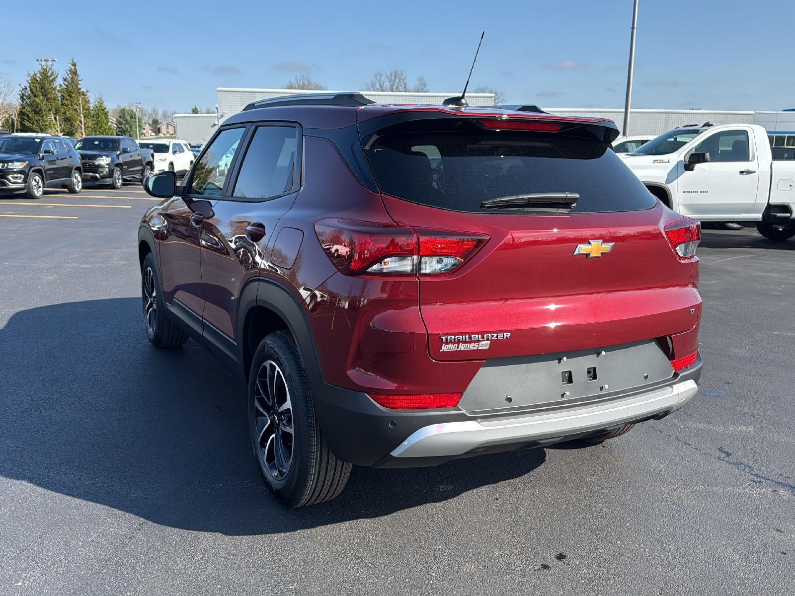 2025 Chevrolet Trailblazer LT photo 14