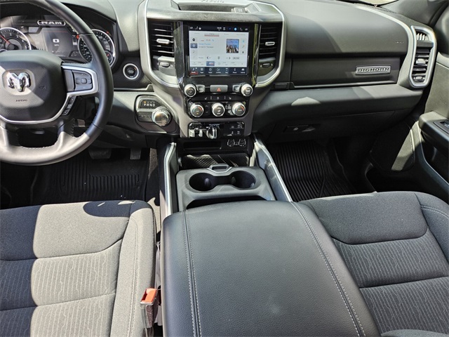 2022 Ram 1500 Big Horn Lone Star Night Edition photo 8