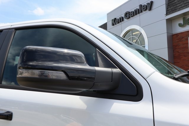2025 Ram 1500 Big Horn photo 2