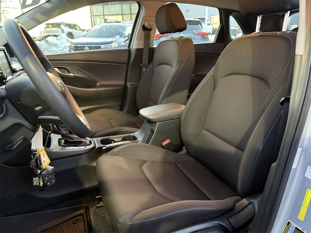 2020 HYUNDAI ELANTRA GT - Image 13