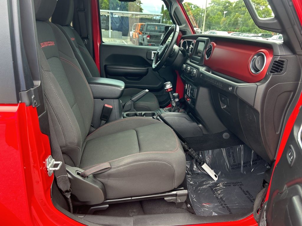 2021 Jeep Wrangler Rubicon photo 24
